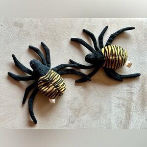 Beanie Baby “Spinner” Spiders. Pair of 2. Clean used condition. Fast shipping.
